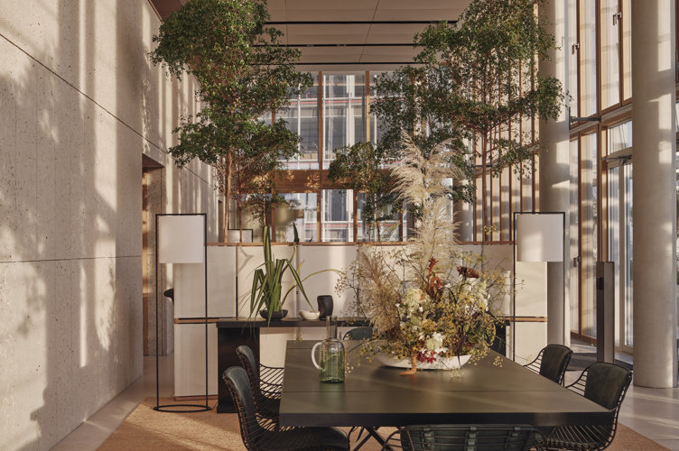 REM002 BRIEF02 039 WEB